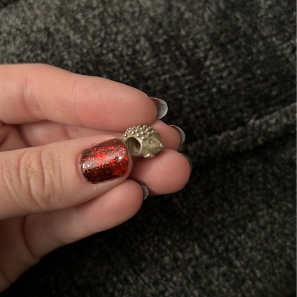 Cute hedgehog authentic Pandora charm - Picture 2 of 4